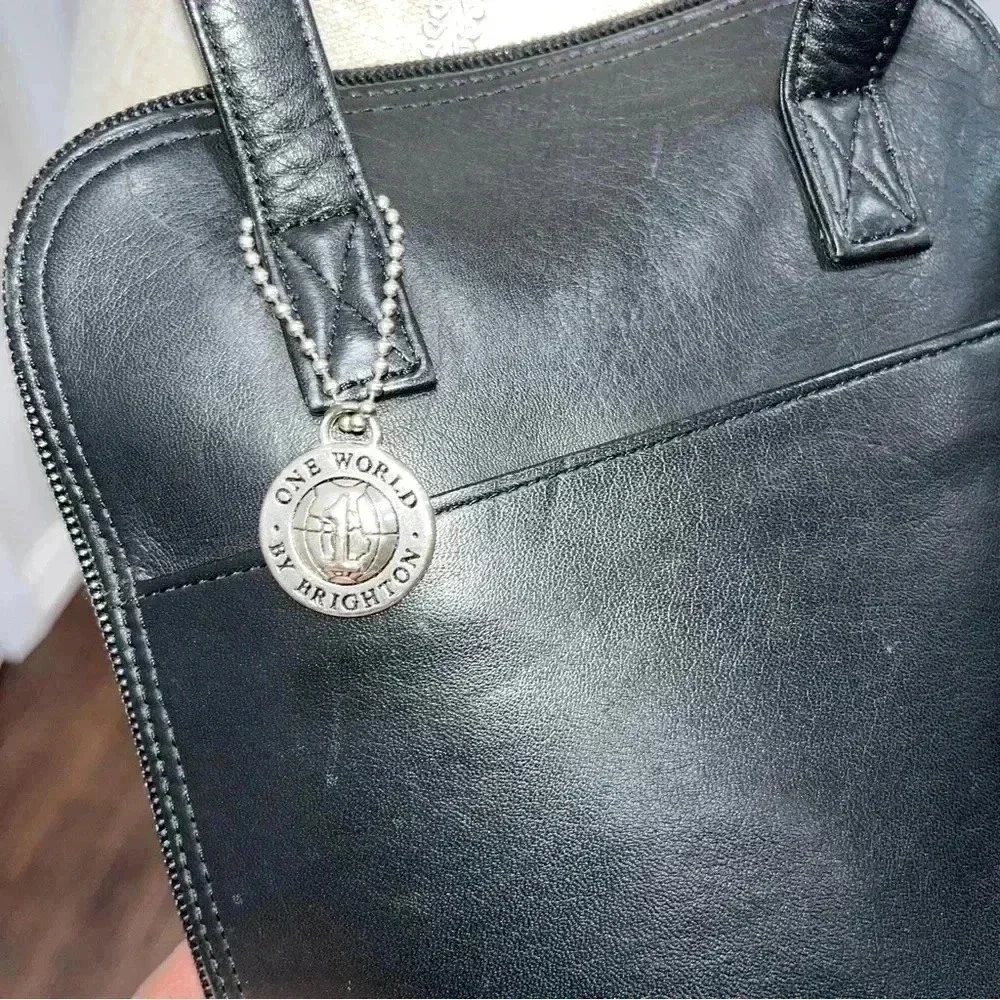 Brighton vintage one world shoulder bag In awesome condition